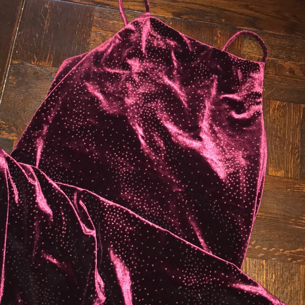 Velvet maroon sparkly dress❤️